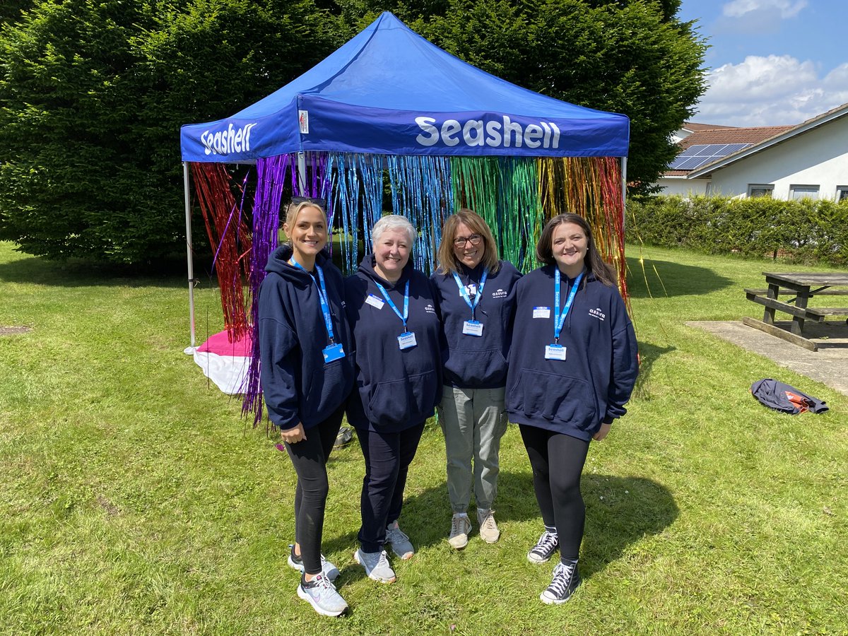 It's #NationalVolunteersWeek! 💜

Yesterday some of #TeamAssura headed over to <a href="/seashelltrust/">Seashell</a> to help set up their Sight and Sound music festival and then spent some time gardening on site! 🌳

#Volunteering #HealthyCommunities