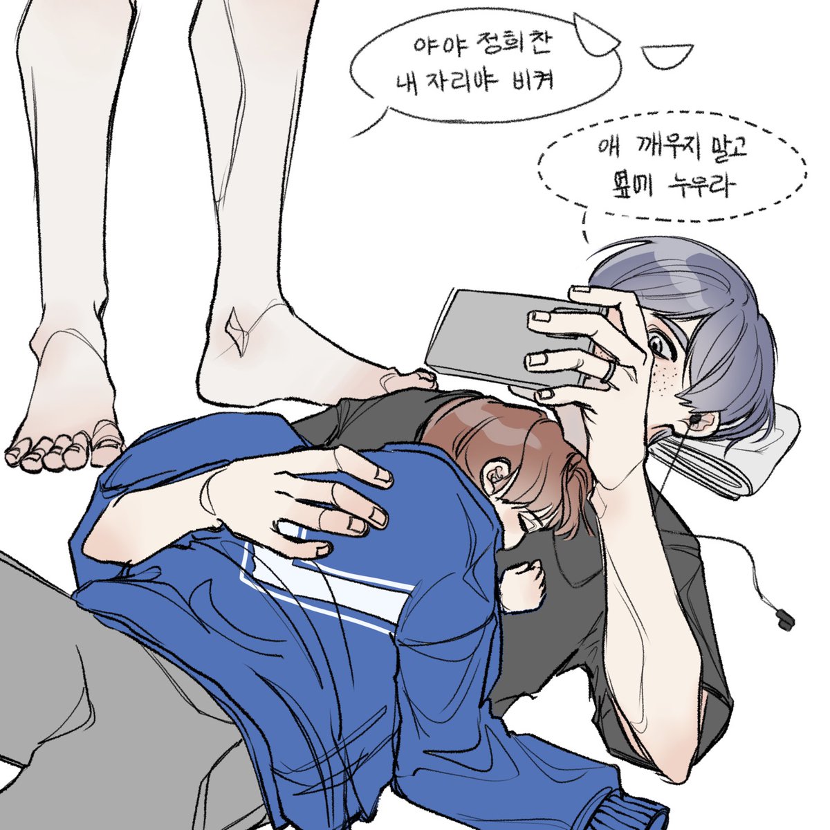 il86922's tweet photo. 준쟁(feat. 이용당한 희찬군)
캐붕, 모에화 주의주의 https://t.co/1mLZMiidCG