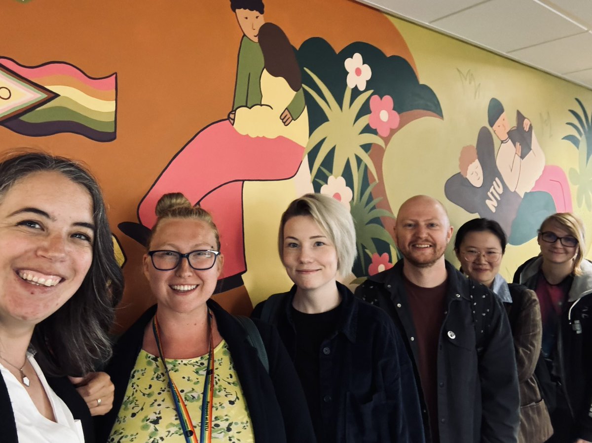 BAAL Language, Gender & Sexuality SIG (@lgas_baal) on Twitter photo Aaand it’s a wrap! Thank you so much to <a href="/DrLauraCoffey/">Dr Laura Coffey-Glover</a> for hosting, to our fantastic presenters, to the committee for their hard work this year, and to everyone who came along, in-person or online.
Happy Friday from the after-party contingent! Aaand it’s a wrap! Thank you so much to <a href="/DrLauraCoffey/">Dr Laura Coffey-Glover</a> for hosting, to our fantastic presenters, to the committee for their hard work this year, and to everyone who came along, in-person or online.
Happy Friday from the after-party contingent!