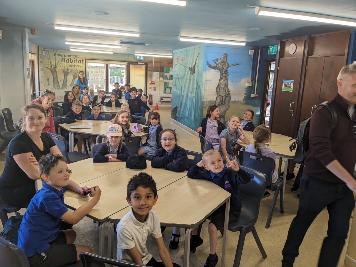 We had a great day at Ferry Meadows learning all about living things and their habitats. Thank you to all the members of staff and parent volunteers who came along too! 🐝🦋🐛