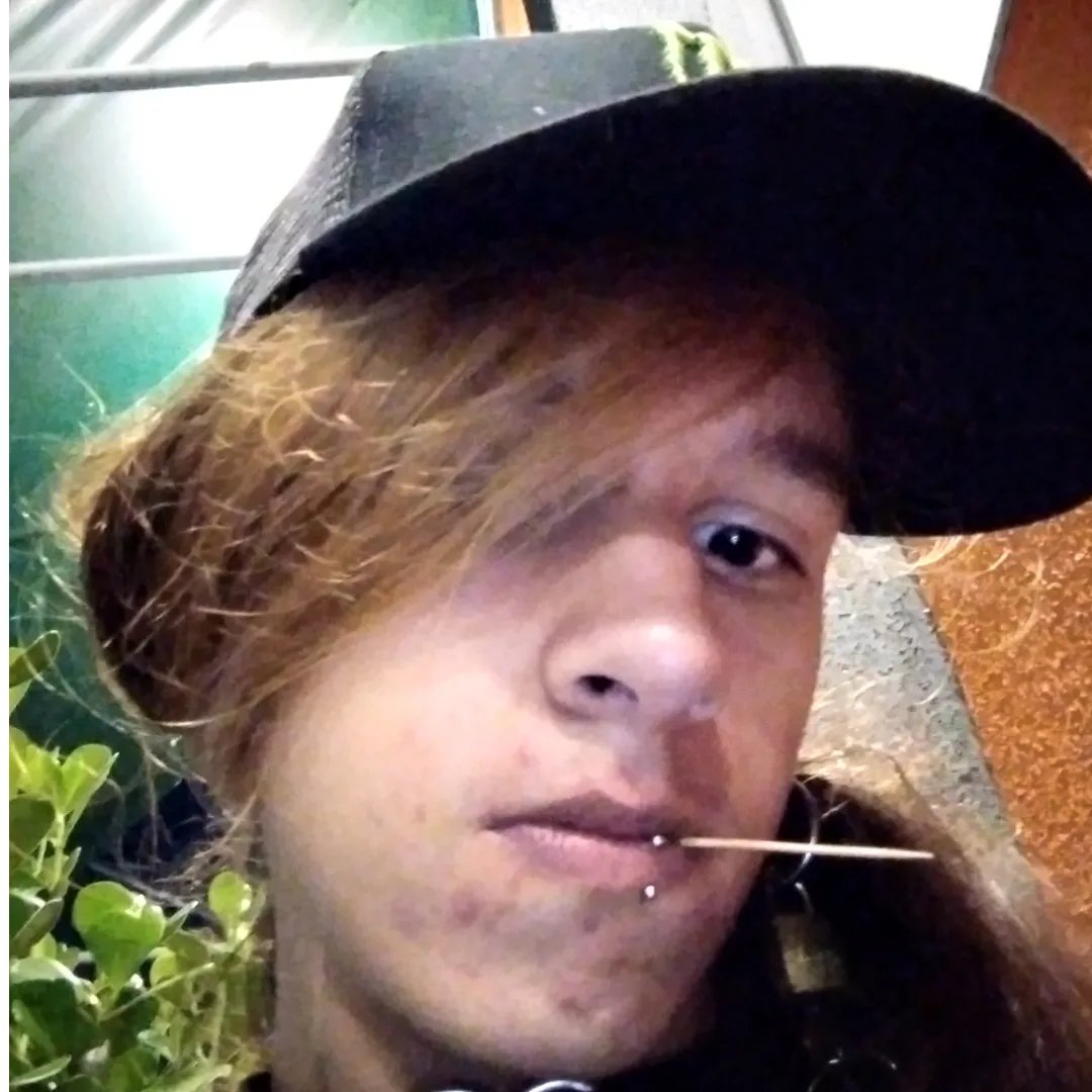 batyuri's tweet photo. Quarta e Quinta de rolê: quarta pra tomar um café e quinta pra jantar fora #doisrolesnasemana #roles #rolezin #rolezemo #quartafeira #quartou #quartemo #quintafeira #quintou #quintemo #teen #teenager #teenlife #batyuriplays #emo #emocore #emoteen #emocute #emobr #emolife #emoboy https://t.co/0FLfZowOuM
