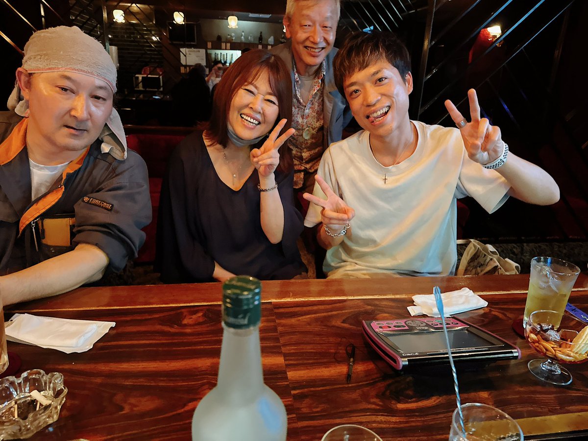 TXVT93's tweet image. 楽しかったー🤣
#スナック