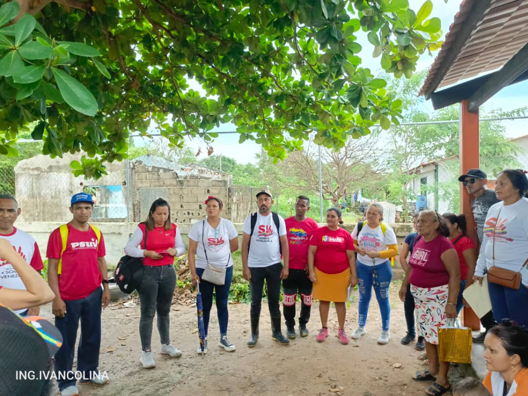 Desde San Fernando en  el Marco del  *7° Aniversario del Movimiento somos Venezuela Se llevó a cabo Hablemos entre Brigadistas " línea del Tiempo" (Conversatorio), con la finalidad de desarrollar por cada comunidad un encuentro entre Brigadistas de las diversas organizaciones