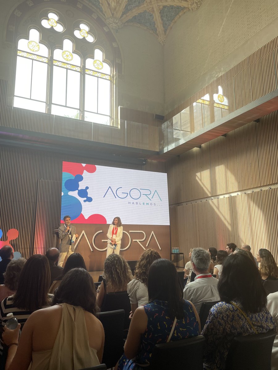 NeuroPro_ES (@neuropro_es) on Twitter photo ¡Empieza ✨#ÁgoraEM 2024! 👋
En esta XI edición #Hablemos... de innovación con terapias de alta eficacia, de neurofilamentos y de lo que está por venir de la mano de reputados profesionales en #EM
Dan la bienvenida Eloy Viñuales, TA Head Neurociencias, <a href="/XMontalban/">Xavier Montalban</a> y ¡Empieza ✨#ÁgoraEM 2024! 👋
En esta XI edición #Hablemos... de innovación con terapias de alta eficacia, de neurofilamentos y de lo que está por venir de la mano de reputados profesionales en #EM
Dan la bienvenida Eloy Viñuales, TA Head Neurociencias, <a href="/XMontalban/">Xavier Montalban</a> y