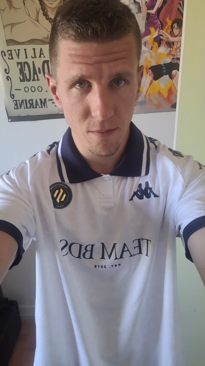 Voilà un nouveau maillot qui s'ajoute à la collection! 🥰 <a href="/TeamBDS/">Team BDS</a> les meilleurs 🥰 #TeamBDS #BDSPOWER