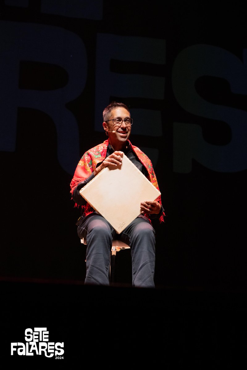 setefalares's tweet image. Onte, 6 de xuño, no Tres eran Tres escoitamos historias chegadas de Tras os Montes e da Arxentina, viñeron da man de Vitor Fernandes, Estefania Surreira e
Rodolfo Castro
setefalares.eu/programa-2024/
#Noga #narracionoralgalega #narracionoral #setefalares @pontevedrate
📷 @_Aporima_