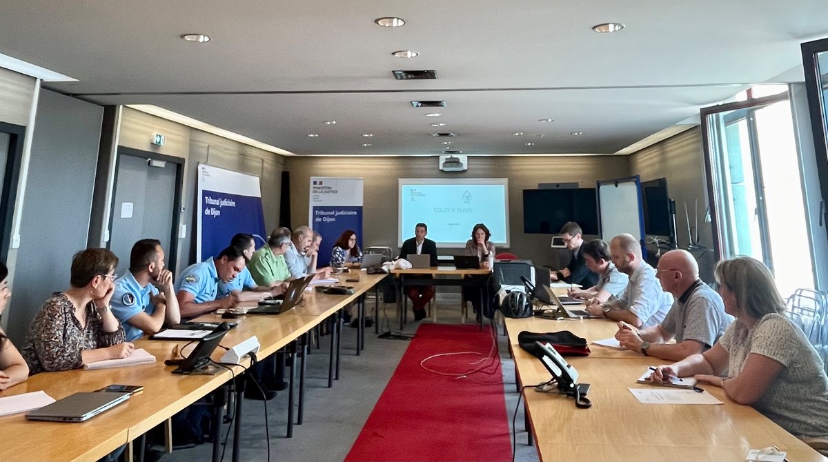 ProcureurDijon's tweet image. 🌳 1ère réunion du COLDEN (comité opérationnel de lutte contre la délinquance environnementale) de Côte d’Or au @TJDijon 
La lutte contre les atteintes à l’environnement est une priorité de politique pénale du parquet de Dijon. 
#Environnement #COLDEN