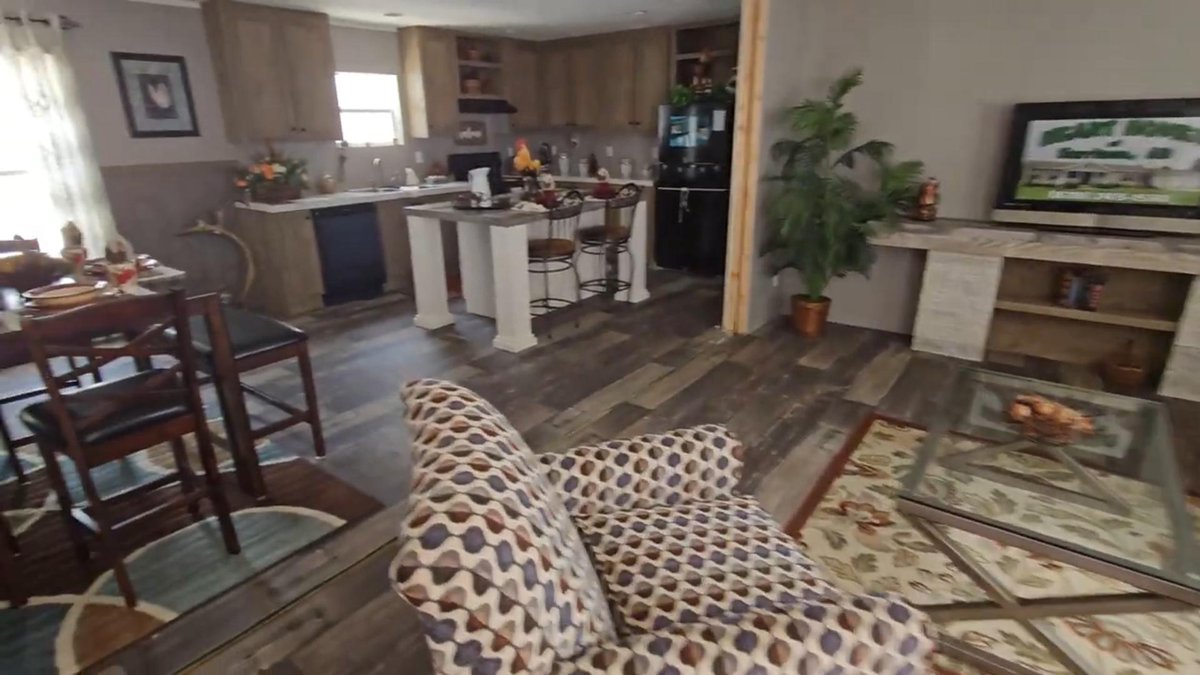 BackRoadReview's tweet photo. A Look at the Tradition 52 B | Tiny Home Tours | Backroad Reviews | Modular Home https://t.co/ldHnhz2BLu
#tinyhome, #modularhome, #doublewide, #homeTour, #homesteadlife, #heartHomes, #affordableLiving, #homeDesign, #openConcept, #familyHome, #modernLiving, #homeReview, #energyEfficient, #spaciousLiving
