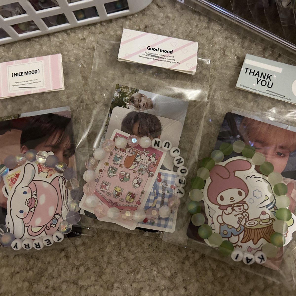 babybookwan's tweet photo. dc moas im passing out freebies tomorrow so pls come find me !! 

#txtactpromisedc #actpromisedc #ACT_PROMISE_in_DC 
#TXT #ACT_PROMISE         #TXT_PROMISE_TOUR #TXT_TOUR_ACTPROMISE https://t.co/FIhTvbLUQW