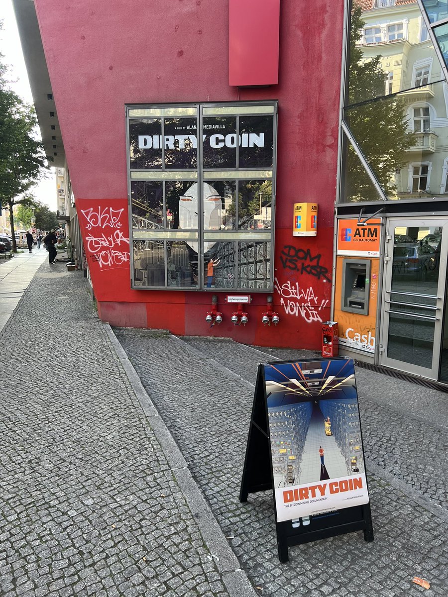 emzy's tweet image. #dirtycoin in Berlin