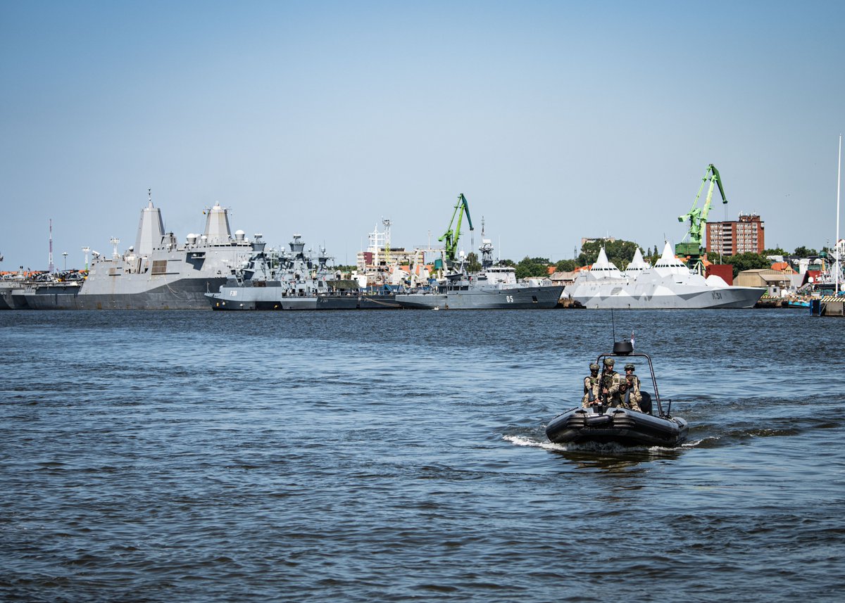 #NATO's premier maritime exercise, #BALTOPS24, has set sail from 🇱🇹towards its 53rd iteration, binding...

2⃣0⃣ Allies 🇧🇪🇩🇰🇪🇪🇫🇮🇫🇷🇩🇪🇬🇷🇮🇹🇱🇻🇱🇹🇳🇱🇳🇴🇵🇱🇵🇹🇷🇴🇪🇸🇸🇪🇹🇷🇬🇧🇺🇸
5⃣0⃣ Ships 🚢
8⃣5⃣ aircraft 🛩️
9⃣,0⃣0⃣0⃣ Personnel 🪖

...within the very heart of the #BalticSea 🌊

🔎