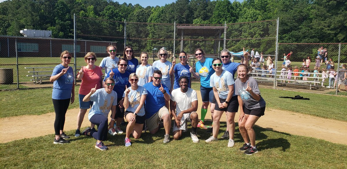 DES (@daredolphins) on Twitter photo The teachers won the <a href="/DareDolphins/">DES</a> kickball game! #DareToDive #MakeASplash <a href="/LindsayNKidd/">Lindsay N. Kidd, Ph.D.</a> <a href="/linz_kurtz/">LinzKurtzAP</a> The teachers won the <a href="/DareDolphins/">DES</a> kickball game! #DareToDive #MakeASplash <a href="/LindsayNKidd/">Lindsay N. Kidd, Ph.D.</a> <a href="/linz_kurtz/">LinzKurtzAP</a>