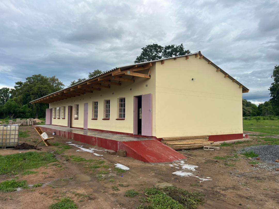 freemanchari's tweet photo. There are times when it feels like there is too much toxicity on X but when I look at what @CitizInitiative  has done  over the past 5 years;  the lives we have impacted I am convinced there are great pple here with genuine hearts.  I love that corner & I can stay in that corner everyday. 

I look back at the schools we have assisted so far.
- Ngangu (Chimanmani)
- Tafara (Bikita)
- Mandara (Bikita)
- Rimbi (Chipinge)
- Mt Selinda
- Ndima (Chimanimani)
- Gwelutshena (Nkayi)
- Masibinta (Binga)

When Harare had Cholera outbreak we suplied them with thousands of drips (IV fluids)

When doctors went on strike in 2020 we ran the Citizwean Clinic which provided free healthcare to more than 5000 seniors and children countrywide

When Covid happened we provided PPEs to hospitals and clinics in all the 10 provinces of this country. 

Apart from the $45k Diaspora grant we got from @UNmigration to build another block at Masibinta, all these projects have been funded by you guys. We have raised close to $300K over the past 5 years and have impacted more than 20 000 people. 

Don't let anyone take away your worth.  Every $ you have given has helped someone you may never meet.  Thank you for doing good without expecting a return.

Having said this, let's do this again for Chingwizi. These are children who were displaced from their homes by the constrction of Tokwe-Mukosi dam. They need a shot at life https://t.co/xBb2Ddn5BH