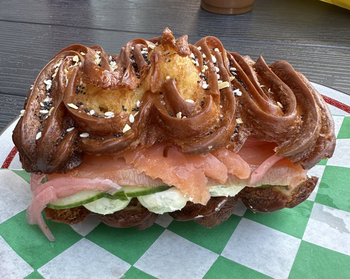 Josh Gondelman tweet media