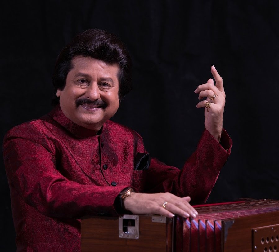 bilalfqi's tweet image. جب طبیعت کسی پہ آتی ہے 
موت کے دن قریب ہوتے ہیں
 Ghazal sung by late #PankajUdhas