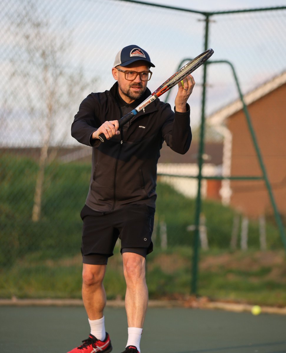 New adult course coming up!

6 weeks, learn all the basics of the sport 🎾

10-11am every Saturday morning at Hoole LTC 🏆️