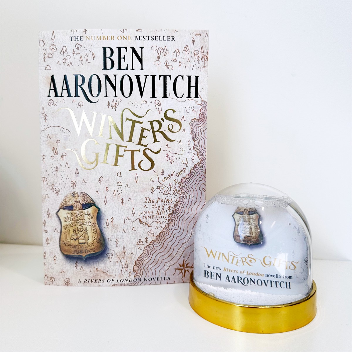 WIN! We have TWO paperbacks of #WintersGifts by <a href="/Ben_Aaronovitch/">Ben Aaronovitch</a> and TWO snowglobes up for grabs.

To enter, retweet this post and comment below what your favourite #RiversOfLondon book is so far.

Ends 11.59pm 10/06. UK only. Must be 18+. Full T&amp;Cs: brnw.ch/21wKxvs