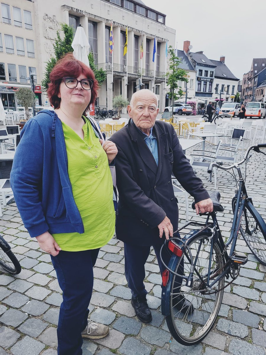 De laatste campagnedagen…De gesprekken met vele mensen overal waar ik kom, samen met het BBB team maken duidelijk dat het beleid om moet… verrekkende vanuit de burgers en hun dagelijkse zorgen!