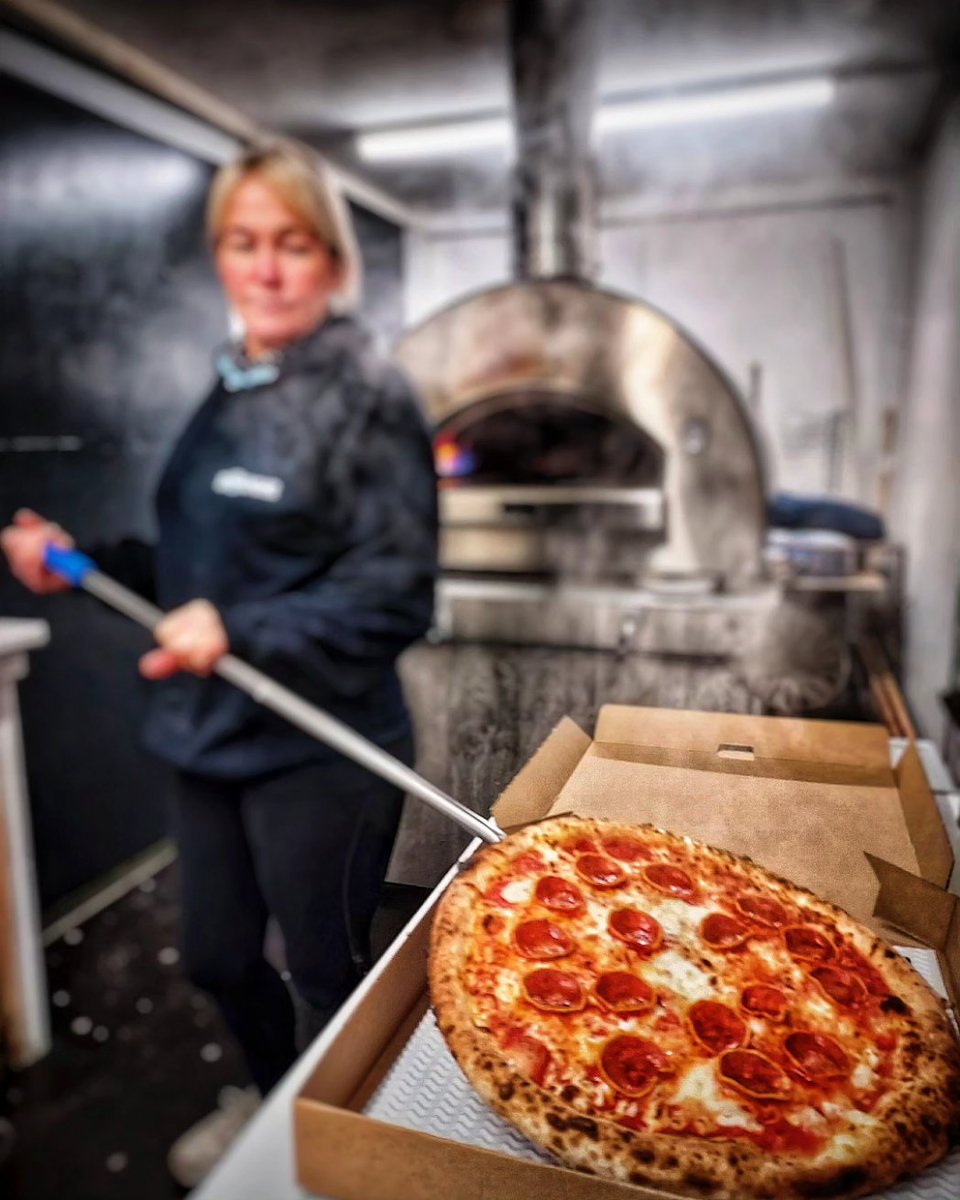 Open from 5pm today, we have everything from Margherita to Chilli Beef, from Pepperoni to our specials, Gammon &amp; Pineapple, or Salami &amp; Nduja.
We are next to the Clubhouse <a href="/AbercynonRFC/">Abercynon RFC</a>

Pre Orders now being taken.
Tel: 077950 18300 
Call/Text/WhatsApp/Socials