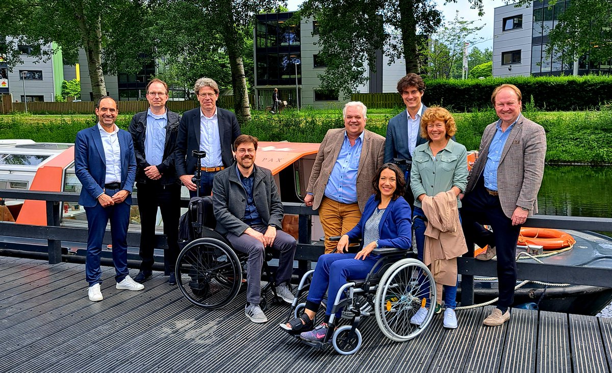 Het nieuwe college van burgemeester en wethouders heeft de onderlinge werkverdeling vastgesteld. Samen gaan ze aan de slag voor Almere en de Almeerders. Weten wie wat gaat doen? 👉 almere.nl/nieuws/nieuwsi…
