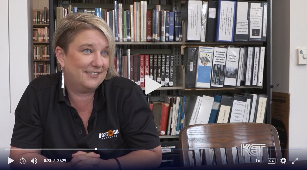 GEAR UP KY Executive Director Kim Welch joined our friends from <a href="/KHEAA/">KHEAA</a> on <a href="/KyTonightKET/">Kentucky Tonight</a>. Hear what they have to say about the FAFSA: youtu.be/-jcsXyBjQTg <a href="/cpepres/">Dr. Aaron Thompson</a> <a href="/CPENews/">Kentucky Council on Postsecondary Education</a> #gearupworks