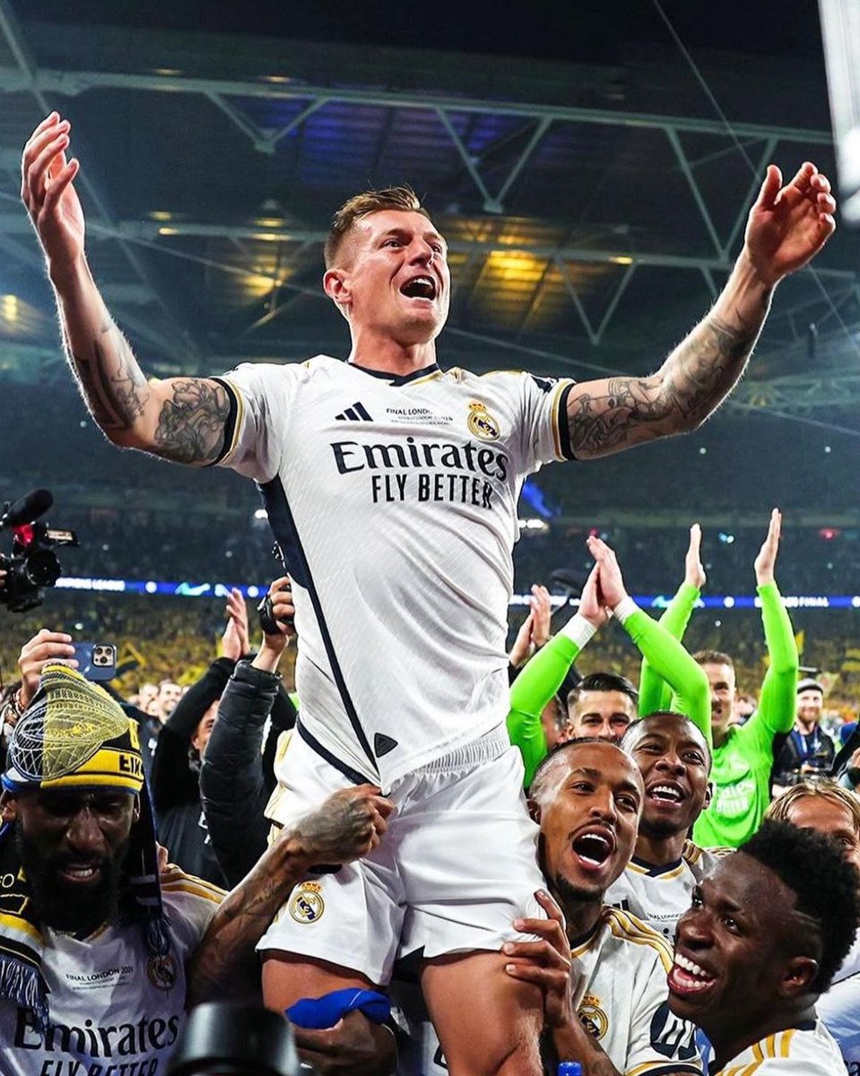 ⚪️ Toni Kroos: “I will spend my time with my family mostly and I’ll be working on my youth academy in Madrid as planned”. “The Icon League, which I founded with Elias Nerlich, will also start in September”, told Kicker.