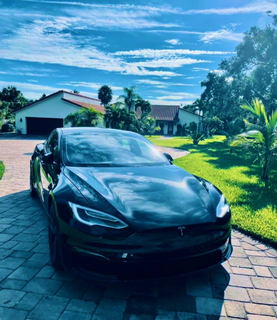 EvasTeslaSPlaid's tweet photo. Happy Anniversary.
Best 3 years in my life driving the greatest vehicle ever made-the Tesla Model S Plaid. https://t.co/o1DbQO2Wre