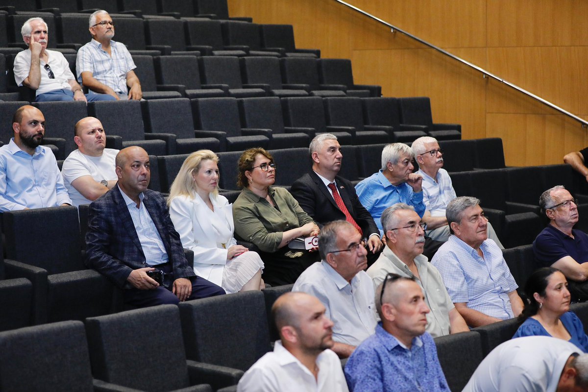Kozak yaylası fıstık çamı verimliliği artırma toplantısını gerçekleştirdik.

Bilimsel araştırmalar sonucunda bölgemizin sorunlarının belirlendiği ve çözüm yollarının önerildiği toplantılarımız devam edecek.