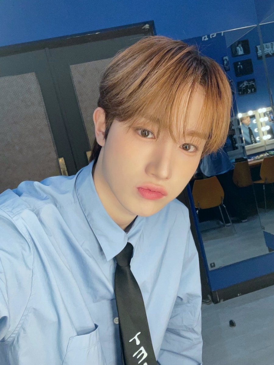TPST_twt's tweet photo. [#혁] 😁😁😁 https://t.co/zeqSGoxDBf