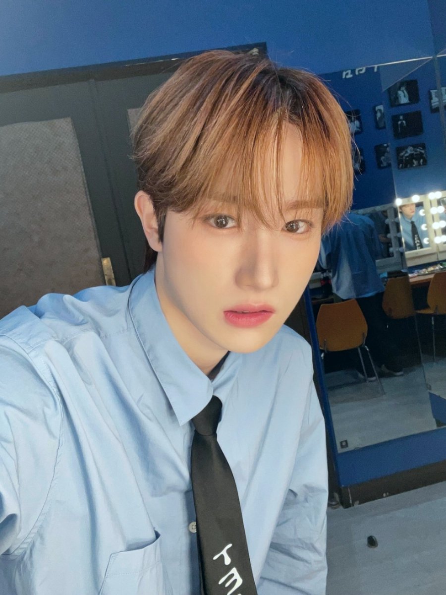 TPST_twt's tweet photo. [#혁] 😁😁😁 https://t.co/zeqSGoxDBf
