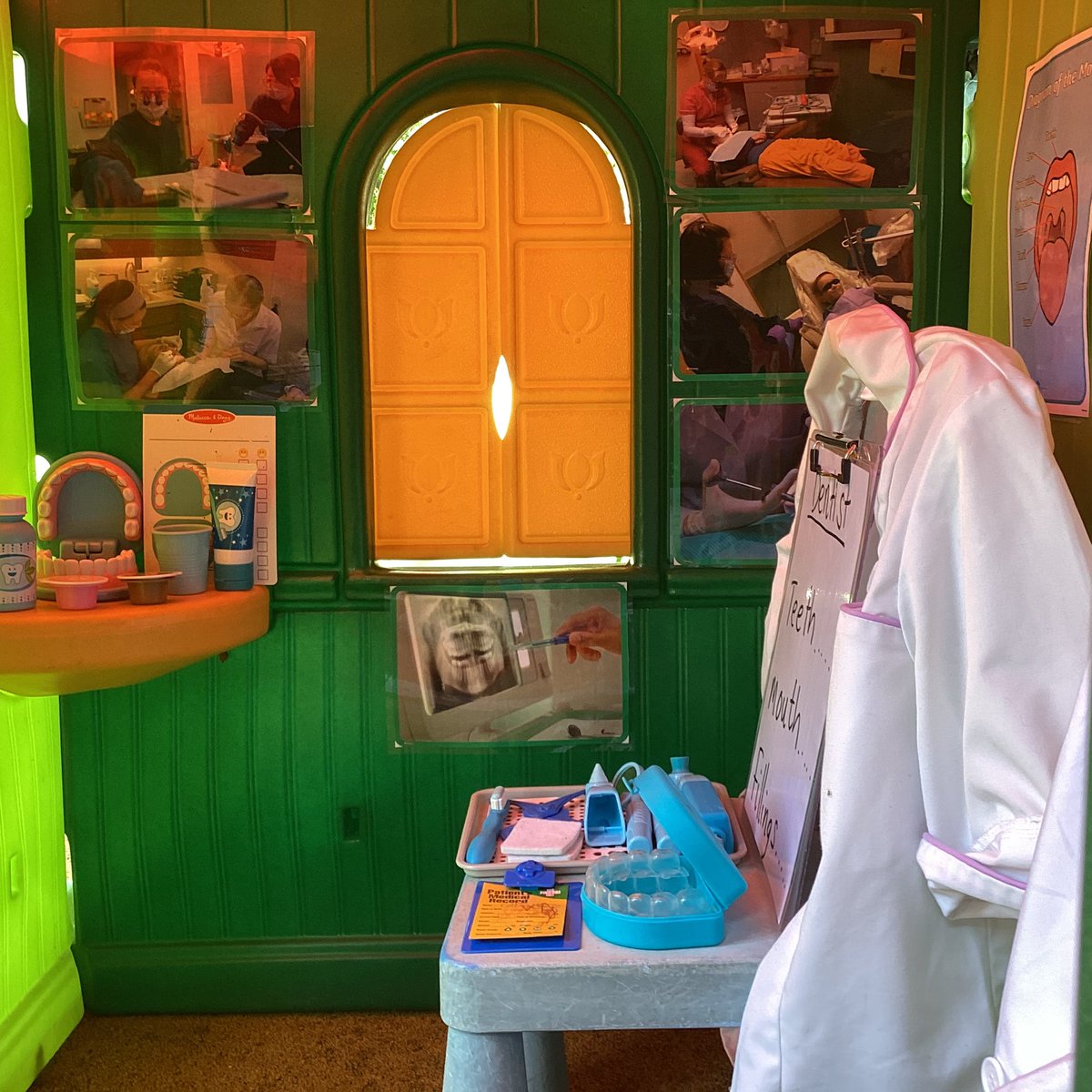 CJ_ComGrp's tweet photo. #role-play #Dentist #life-skills https://t.co/HoKLi9Ayfz