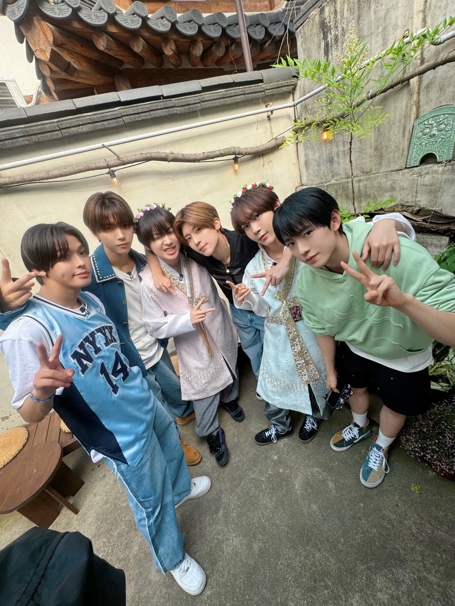 NCT WISH tweet media
