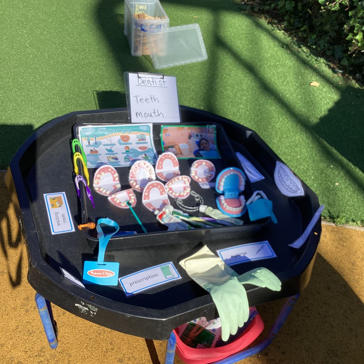 CJ_ComGrp's tweet photo. #resources #teeth #toothbrushes #toothpaste #roleplay https://t.co/KBnZFaEyDx