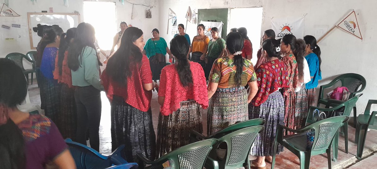 Red de mujeres plurinacional, tejiendo buen vivir. Proponemos, educación gratuita universal hasta la universidad, el reconocimiento de todos los idiomas indígenas como idiomas oficiales y obligatorios, junto al castellano. 

San Cristóbal Alta Verapaz 
#nuncamassinnosotras