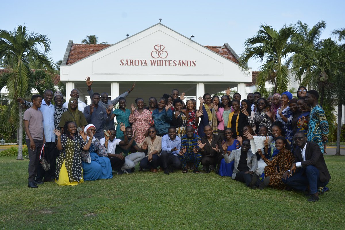 AWARDFellowship's tweet photo. 🎯 This Week! 👏
We're thrilled to welcome 43 Cohort 2 #OnePlanetFellowship Africa Learning Partners from 12 countries to Mombasa 🇰🇪! They're in 🇰🇪 for a 5-day Foundational Leadership Program on self-leadership, conflict management, and communication skills.

Stay tuned for more! https://t.co/jJ3ECNXucz