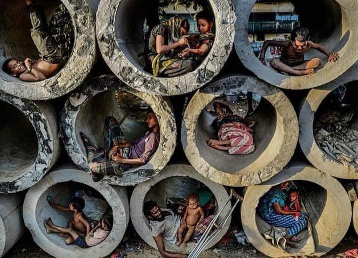 غربت سے پناہ مانگا کریں یہ محبت سے بھی بڑا دکھ ہے۔
اللہ پاک سب کی مشکلات دور کرے۔