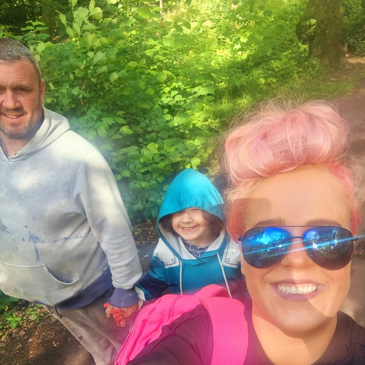RoycesMummyZoe's tweet photo. Adventure to one of our favourite shops lastnight BnM 😍
Beautiful sunshine 🌞
Sunshine is good for the soul ✨️
Royce asked"How may meters from our house to the bnms"
#Anime #funkopops #adventure #bnms #naturescenery #familyvibes #cumbernauld #beautifulancientwoodlands https://t.co/c25sH182um