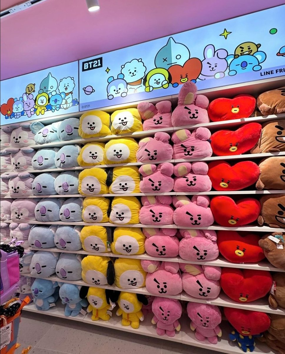 DjamiAde's tweet photo. Penampakan si Gemes BT21 MINISO INDO 😍 bingung gaktuh pilih yang mana??!!

#MINISOINDO https://t.co/vuQLgRJcUs