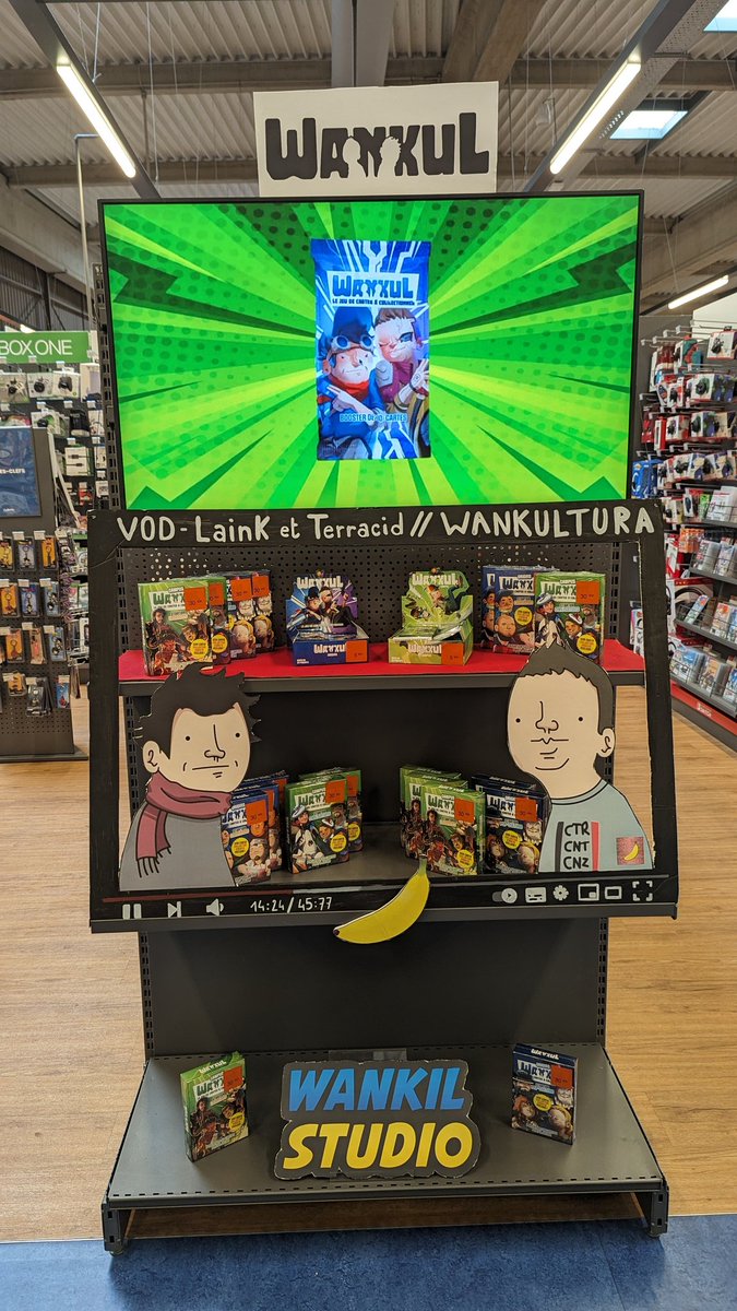 JFUnivers_'s tweet photo. On a fait honneur à @laink &amp; @terracid pour la sortie des Wankul au Cultura de Saran 💪 #wankultura https://t.co/SCwW5ZouxE
