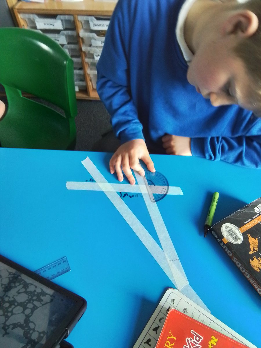 TPAYear3_4CN's tweet photo. We have worked hard in #TPAMaths as we used a protractor to measure different angles. @DeltaTheParks https://t.co/TQZ1azF6fA
