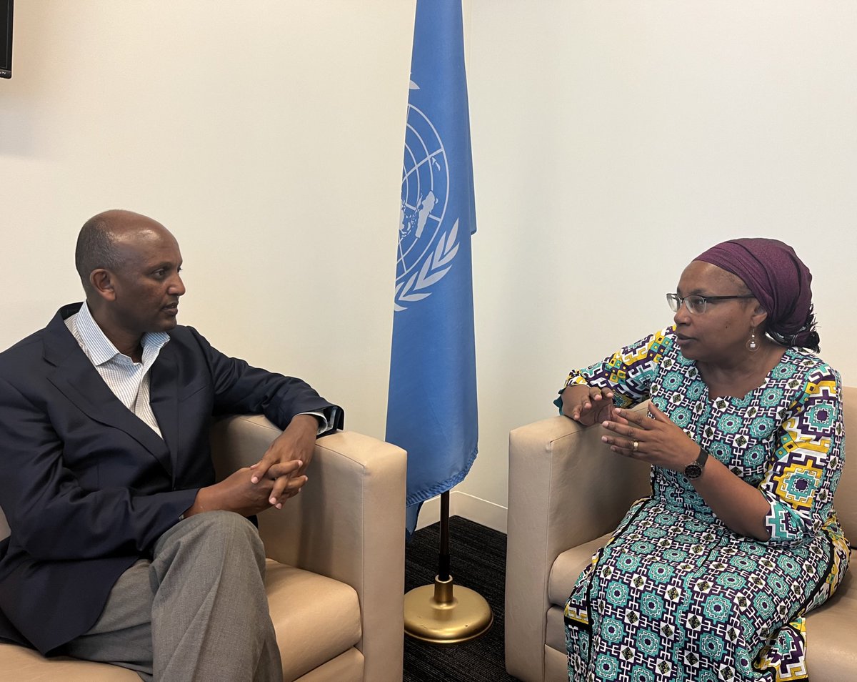 UNOSAPG's tweet photo. Special Adviser @WairimuANderitu met with the Chief Commissioner of the Ethiopian Human Rights Commission @DanielBekele.

Support to #Ethiopia's initiatives to prevent atrocity crimes and address #hatespeech is critical in the shared commitment to promote peace &amp; accountability. https://t.co/lIZjjr5j2V