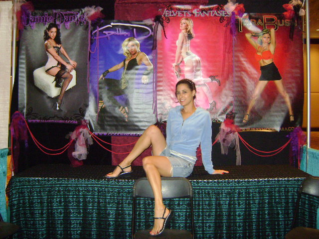 TB to 2010 Fetish con with my besties @NYCGoddessDee and @MissVelvets https://t.co/lASvsyckS9<a class="tags" target="_blank" title="On Twitter" href="/?out=eyJ0eXAiOiJKV1QiLCJhbGciOiJIUzUxMiJ9.eyJpYXQiOjE3MjE0MDg4OTYsImlzcyI6InR3cG9ybnN0YXJzLmNvbSIsIm5iZiI6MTcyMTQwODg5NiwiZXhwIjoxNzUyOTQ0ODk2LCJyZWRpcmVjdF91cmwiOiJodHRwczovL3R3aXR0ZXIuY29tL05ZQ0dvZGRlc3NEZWUifQ.odqWJOW6ei6hZ9cq25R0RFqYVUng0-m5ybJ-yonkhzS4VTngDdWEpNi4niZYJxPA7ySue3by6_dnyZgdvn480w">@NYCGoddessDee</a>