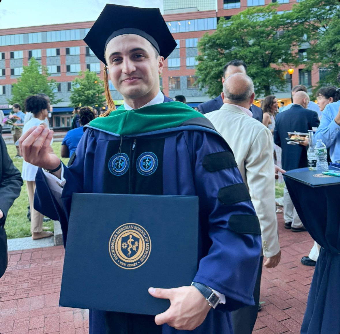 NickCozzarelli's tweet image. Since I was 11, I have been saying “I want to be a Doctor” and I can now say “I am a Doctor”. I’m grateful to be surrounded by my family and to celebrate this Doctor of Medicine milestone in the city my family first settled in when they came from Italy ☤🙏🏼💙💭🍾 #ItWasAllADream