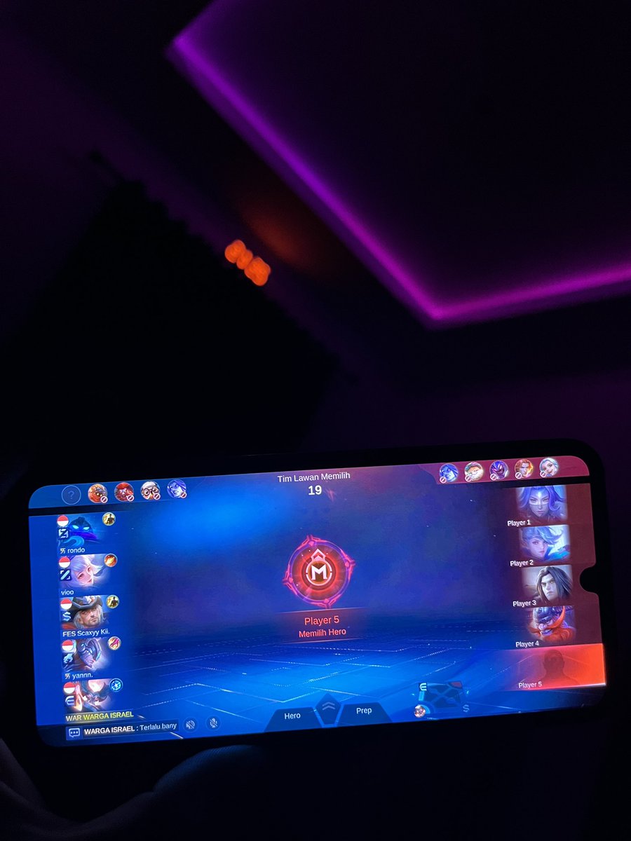 Tetep login biar lose streak