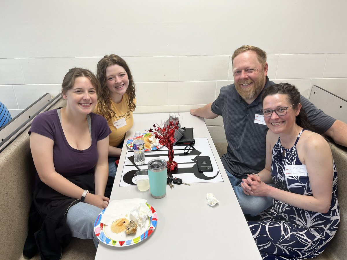 Williamson High School’s first annual Seniors with Seniors breakfast was a smash hit!  Thank you to all the grandparents that made it so awesome!