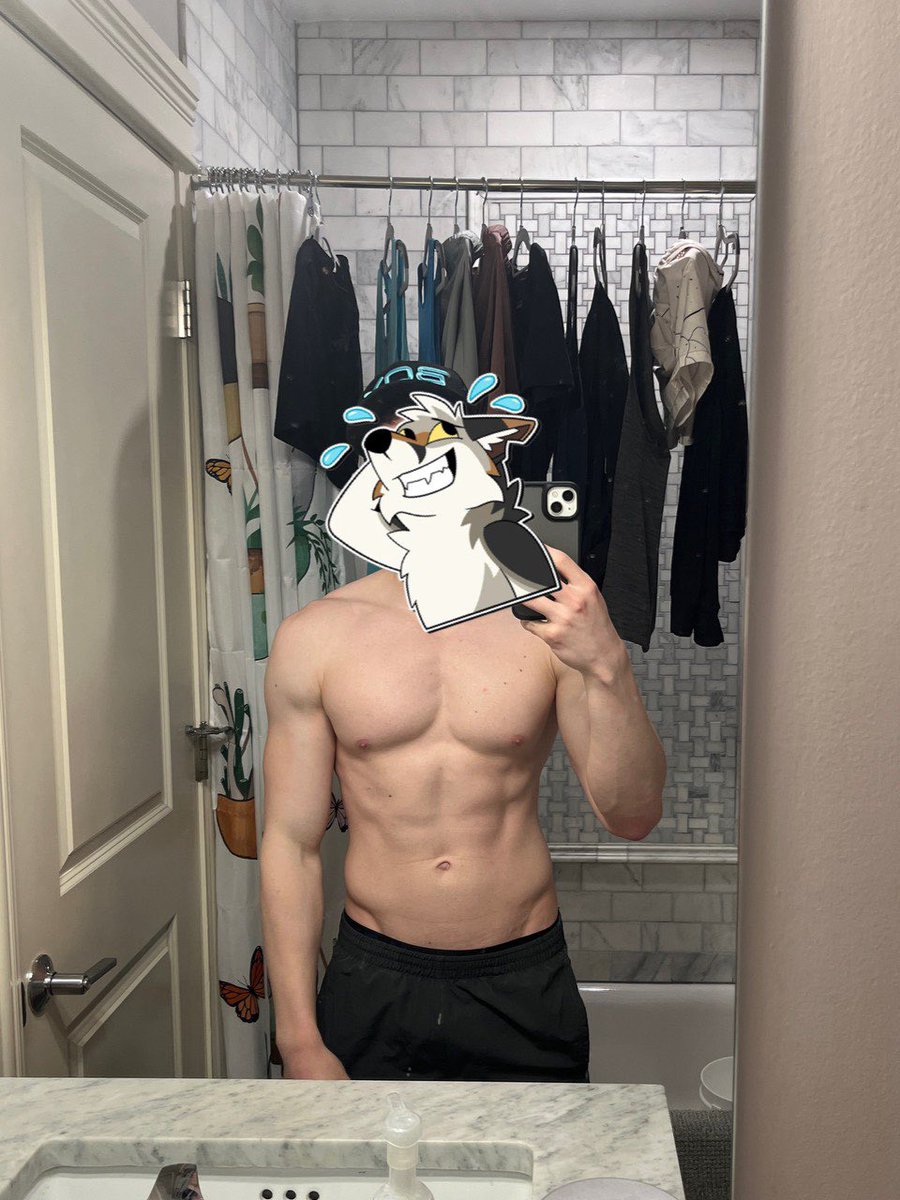 pup_ivory's tweet photo. Ended up incidentally losing some weight during/after EDC, so debating whether I want to try to get back to where I was, or just maintain where I ended up. Pic for attention 😅 https://t.co/u0Vr7OKAZA