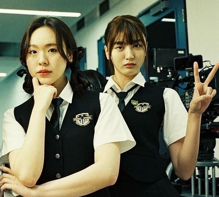 beyourjm's tweet image. i love you :🩵🤍)