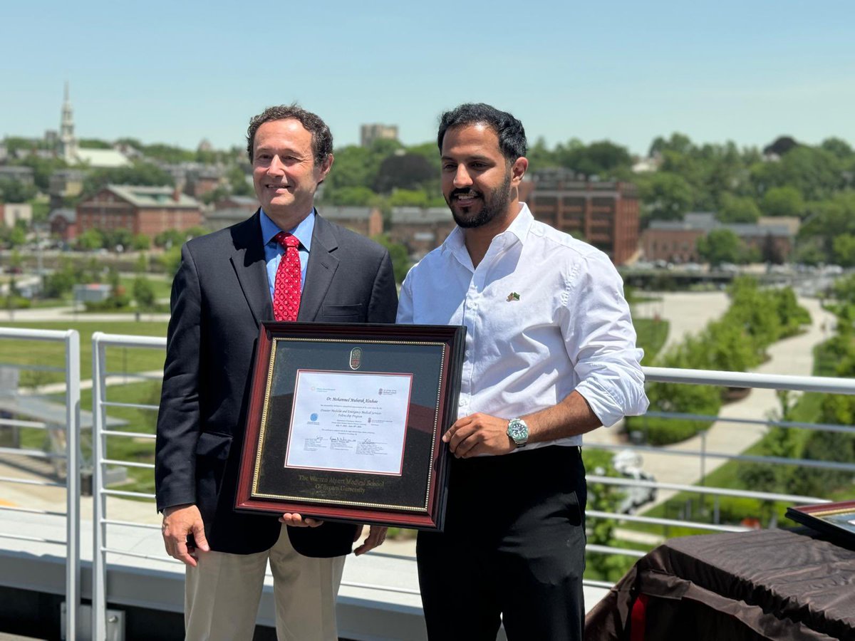 sub3oon's tweet image. اللهم لك الحمد كما ينبغي لوجهك و عظيم سلطانك. 

ولله الحمد حصلت على الزمالة الامريكية في طب الكوارث والازمات والخدمات الطبية الطارئة.

كل الشكر ل هذا الوطن المعطاء، الله يقدرنا ل خدمة وطننا و مليكنا.