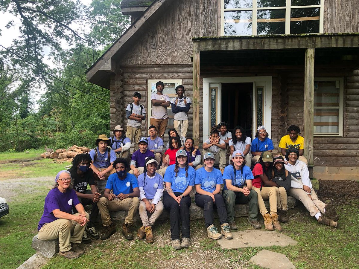 tnrivergorge's tweet photo. Thank you Lookout Mountain Conservancy for hosting our summer interns for a wonderful day of trail work!

Our community is lucky to have a strong collaborative network of impactful conservation organizations. 

#chattanoogaoutdoors #tnrivergorge #tnrivergorgetrust #getoutside https://t.co/EWiAvbqPQL
