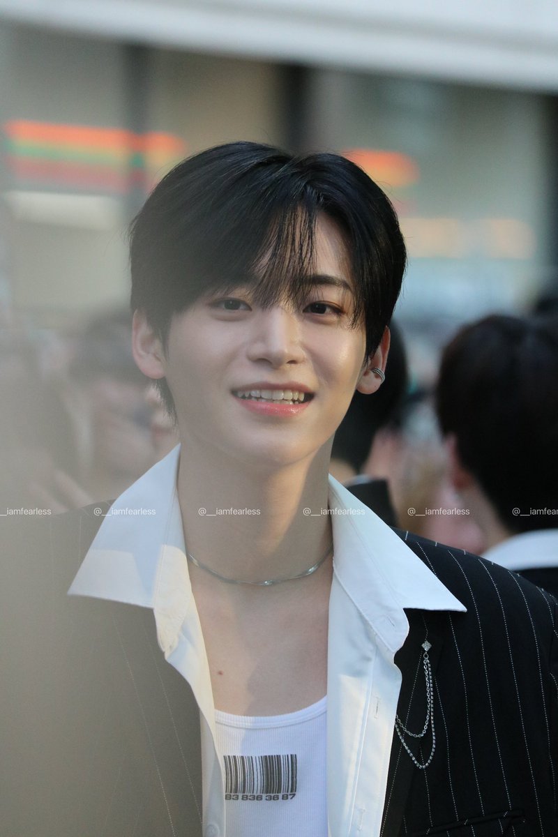 __iamfearless's tweet photo. 240607 SHIBUYA 시부야

✨✨✨✨

#크래비티 #정모 #CRAVITY #JUNGMO #ジョンモ https://t.co/oddQCoQMlz
